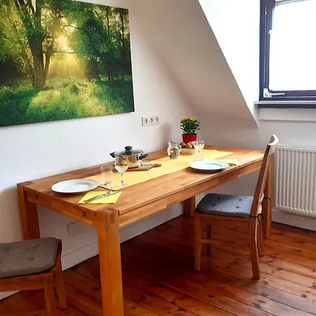 Gemuetliche Am Felsenwanderweg Apartment *